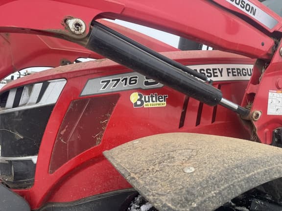 Image of Massey Ferguson 7716 equipment image 4