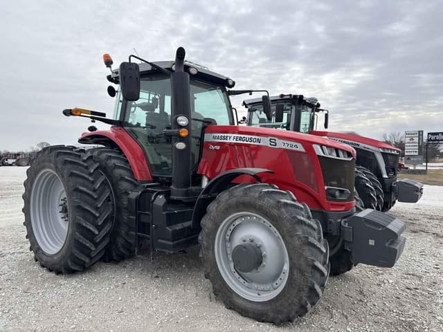 Image of Massey Ferguson 7724S equipment image 4