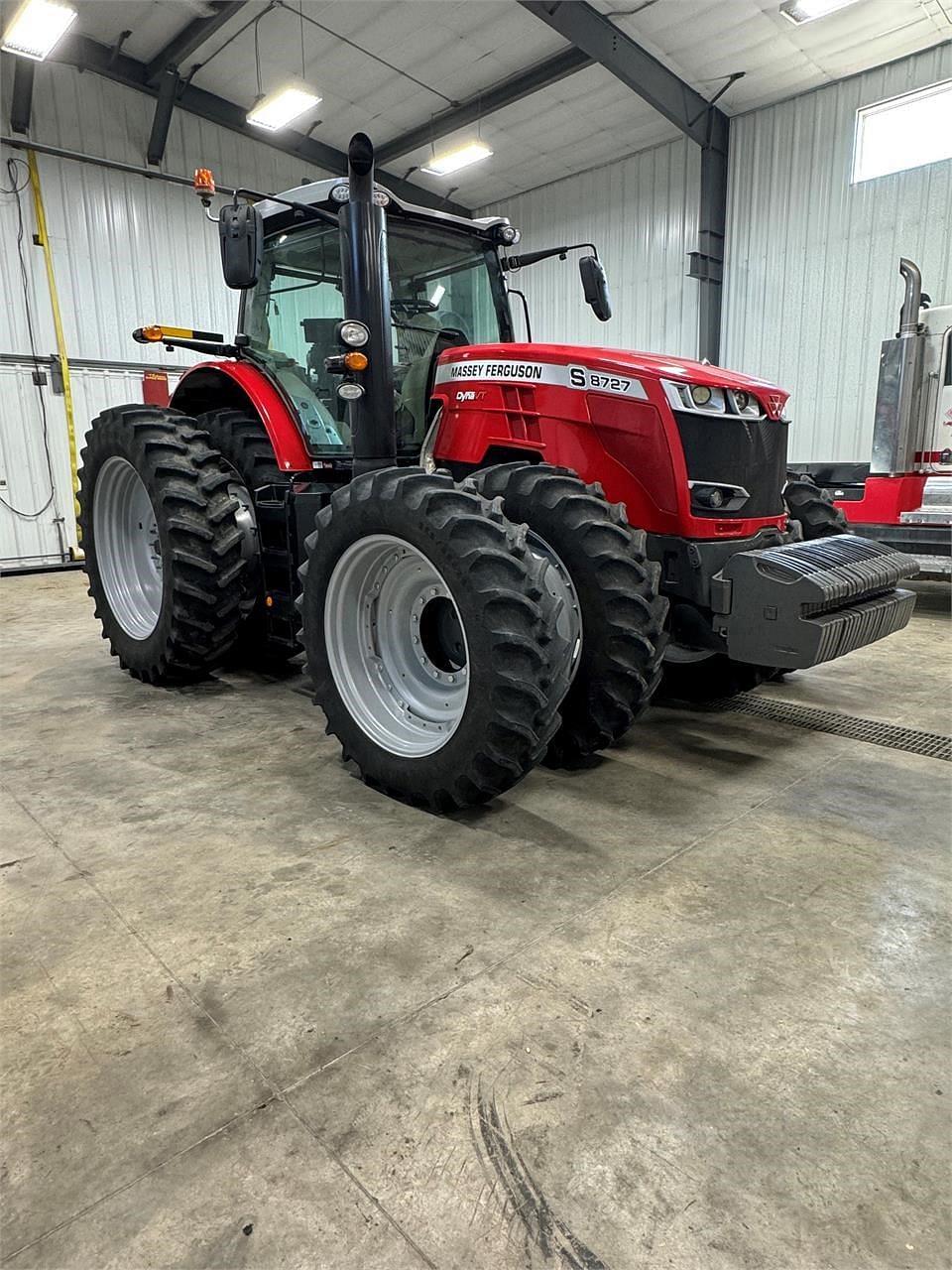 Image of Massey Ferguson 8727S Image 0