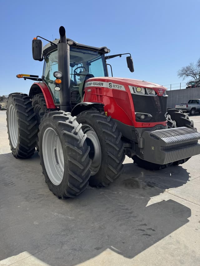 Image of Massey Ferguson 8737S equipment image 1