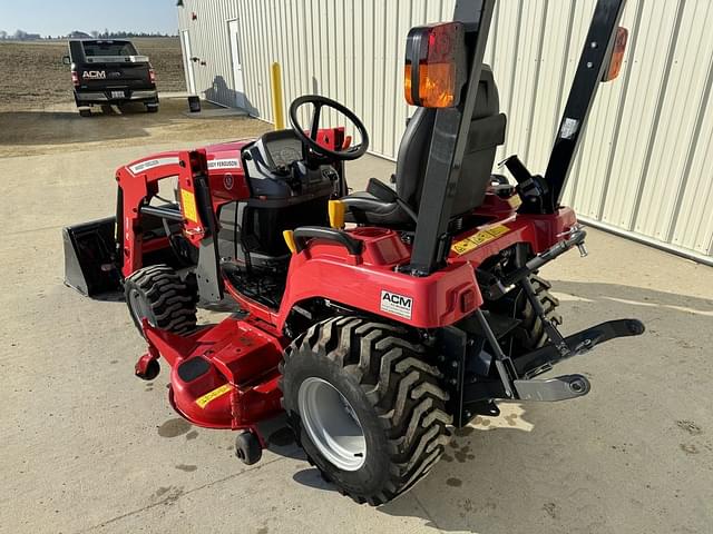 Image of Massey Ferguson GC1723E equipment image 3