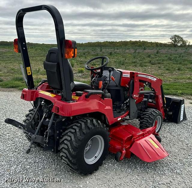 Image of Massey Ferguson GC1723 equipment image 4