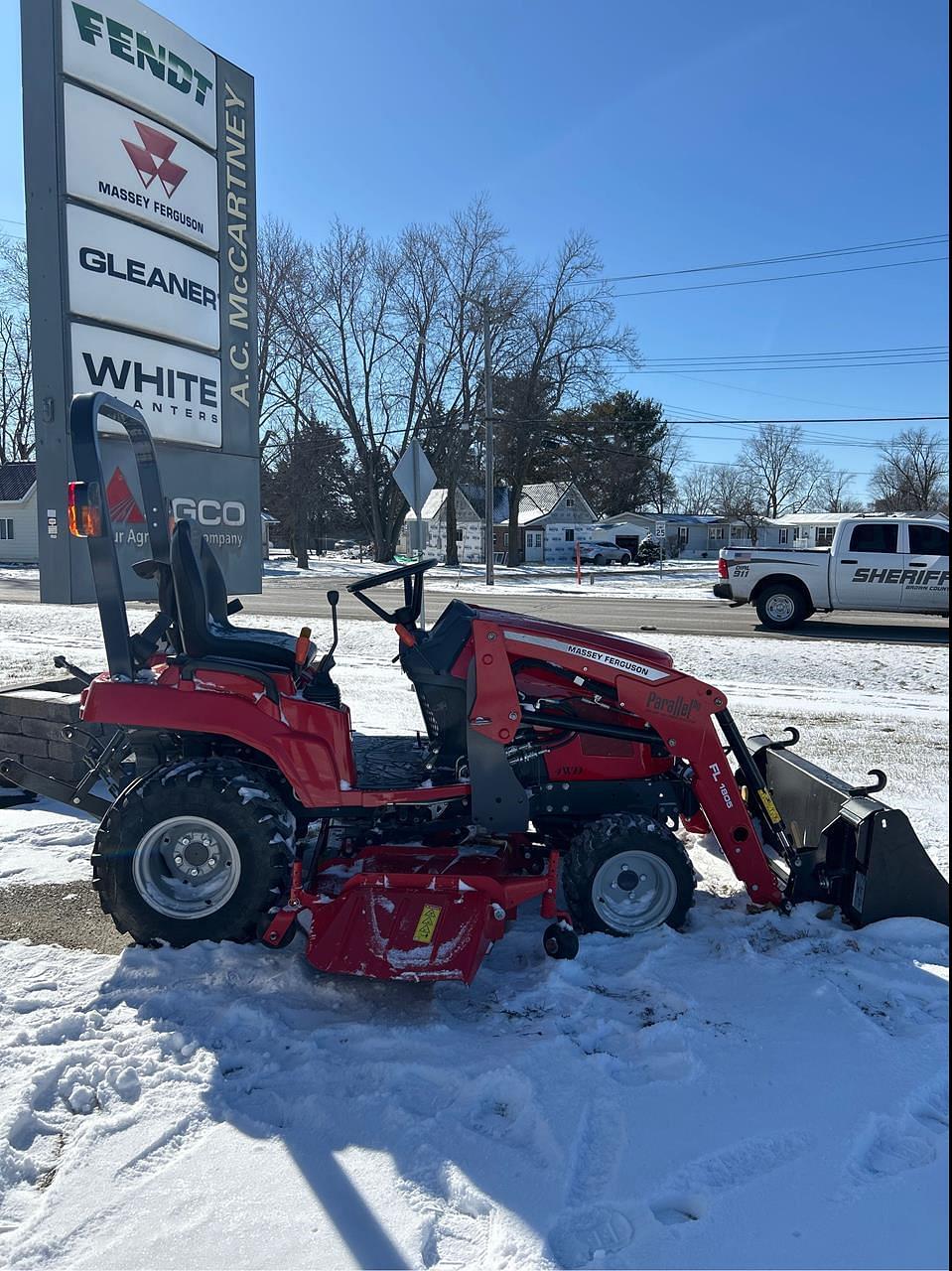 Image of Massey Ferguson GC1723E Primary image