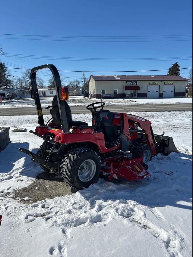 Image of Massey Ferguson GC1723E equipment image 1