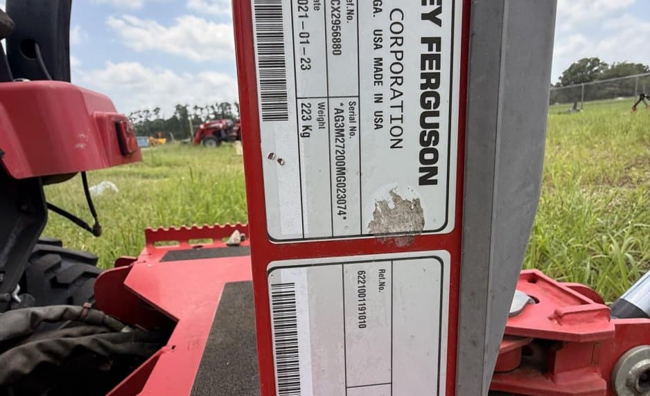 Image of Massey Ferguson GC1723E Image 1