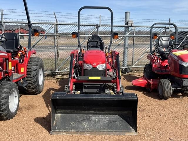 Image of Massey Ferguson GC1723E equipment image 1