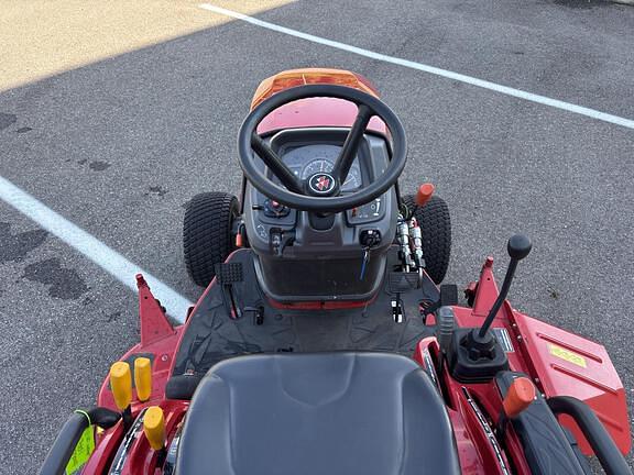 Image of Massey Ferguson GC1723E equipment image 4