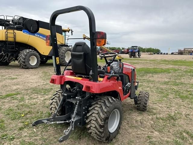 Image of Massey Ferguson GC1723E equipment image 3