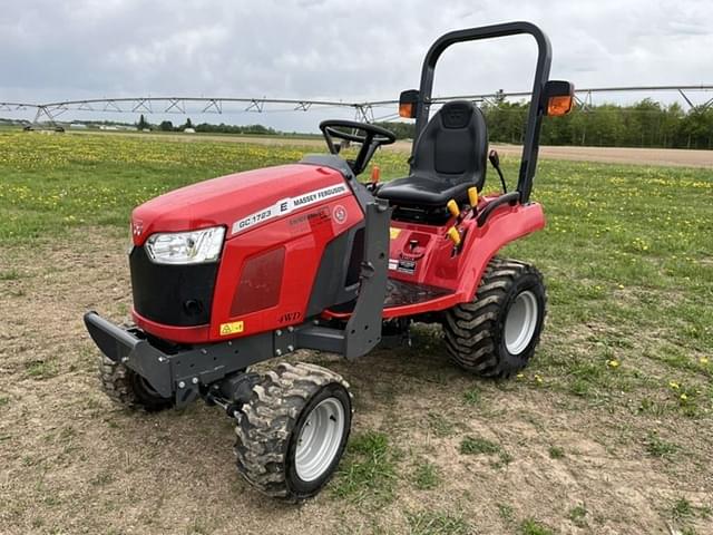 Image of Massey Ferguson GC1723E equipment image 1