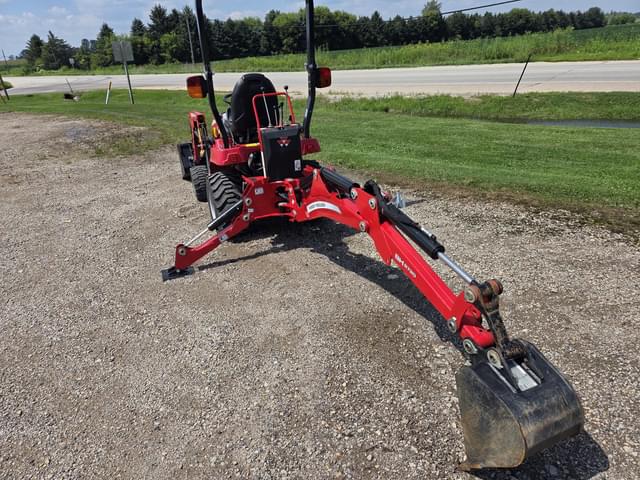 Image of Massey Ferguson GC1723EB equipment image 1