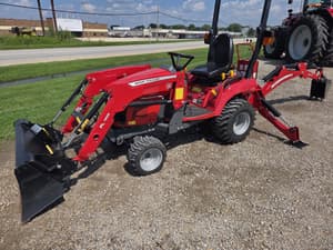 2021 Massey Ferguson GC1723EB Image