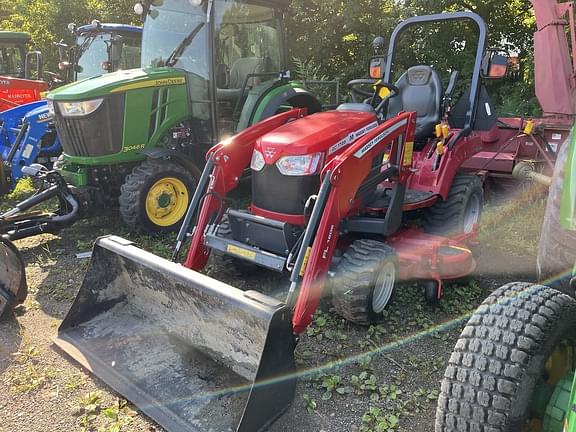 Image of Massey Ferguson GC1725M equipment image 1