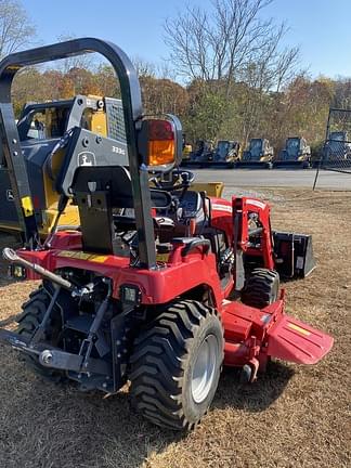 Image of Massey Ferguson GC1725M equipment image 2