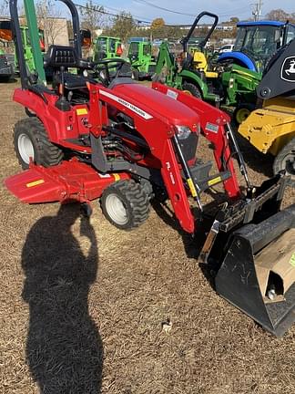 Image of Massey Ferguson GC1725M equipment image 3