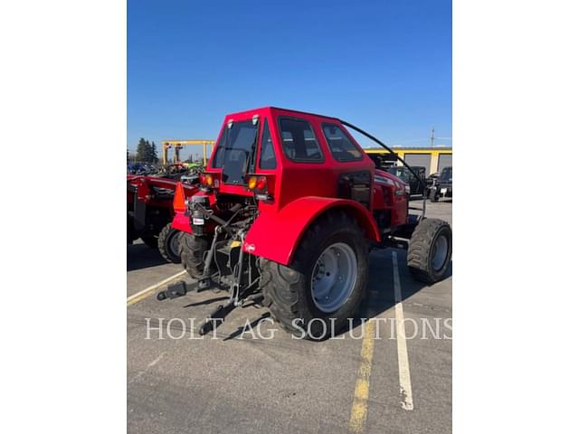 Image of Massey Ferguson 5711 equipment image 2