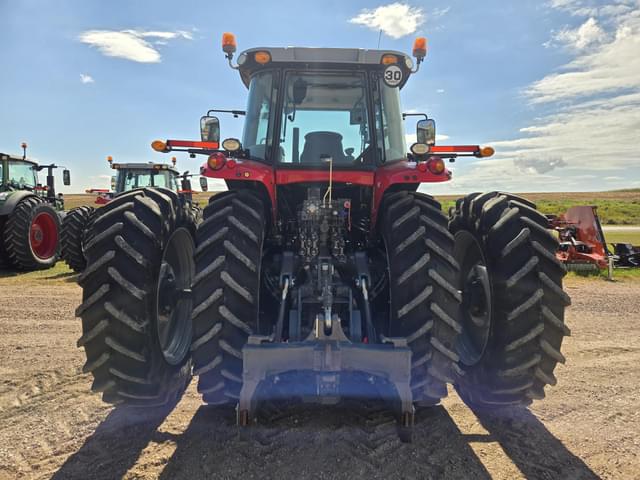 Image of Massey Ferguson 7724S equipment image 3