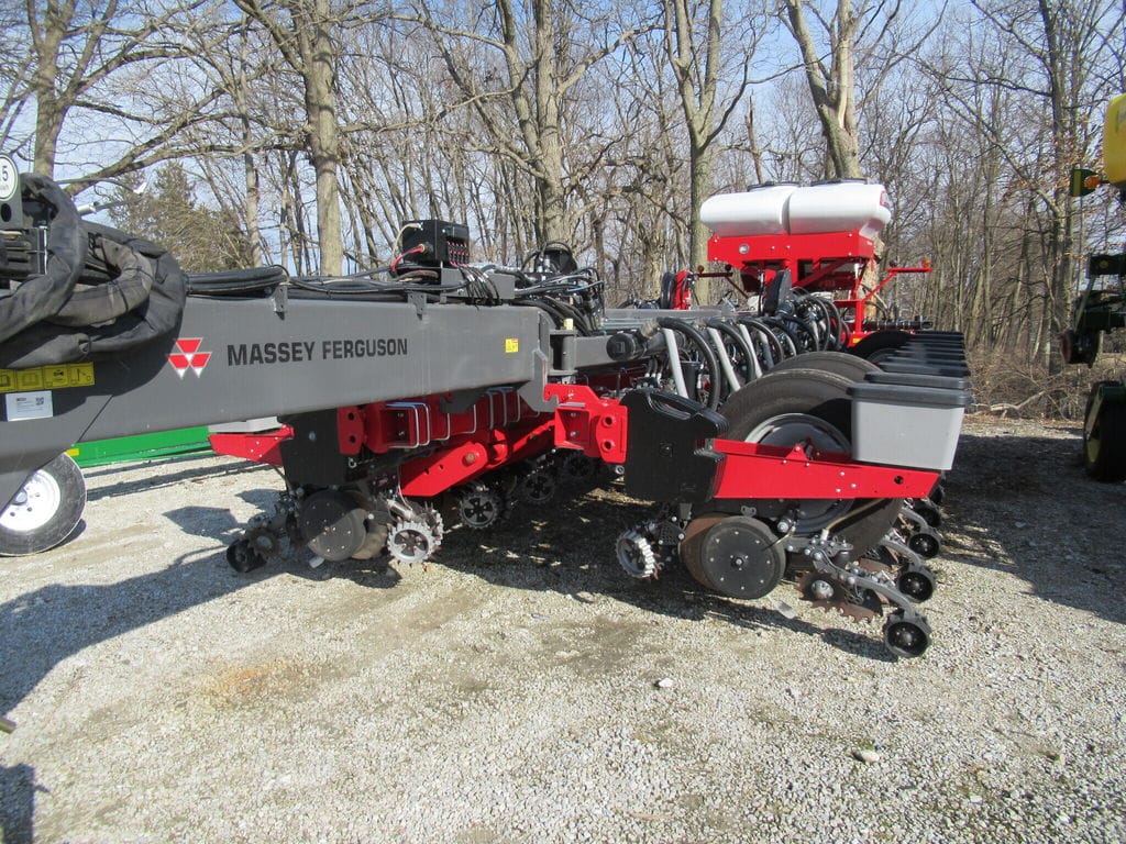 Main image Massey Ferguson MFVF