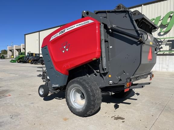 Image of Massey Ferguson RB4180V equipment image 4