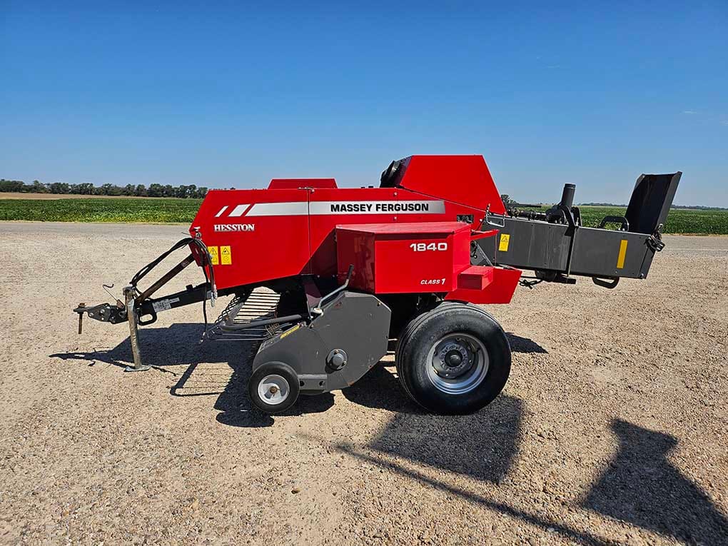 2021 Massey Ferguson Undetermined  Equipment Image0