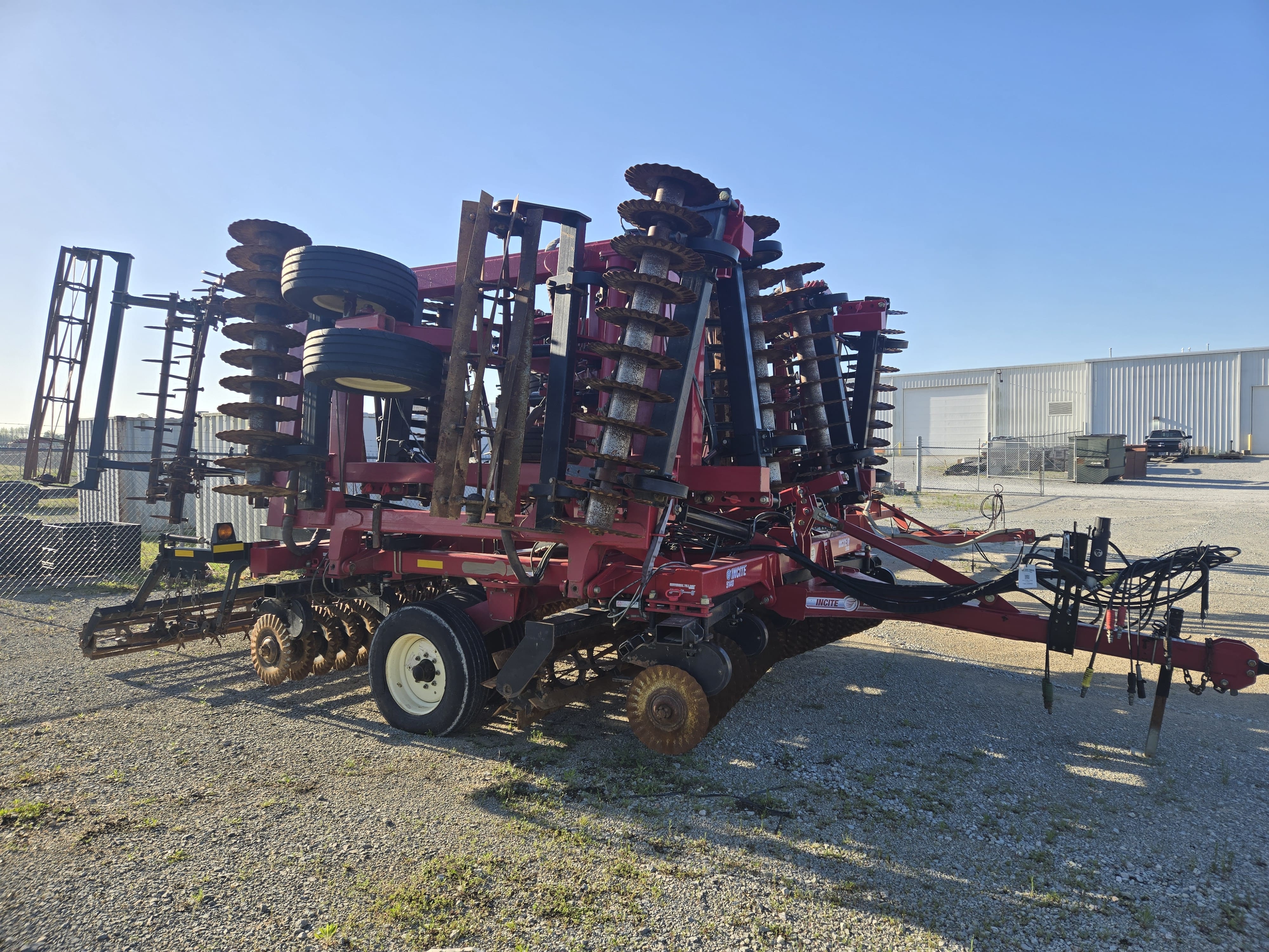 2021 McFarlane 5140 Incite Equipment Image0