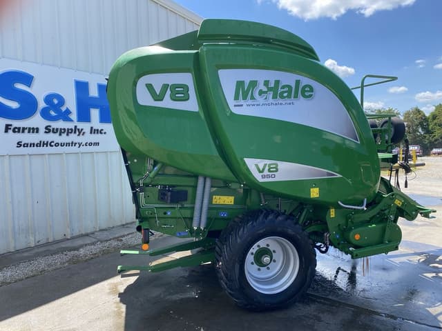 Image of McHale V8 950 equipment image 1