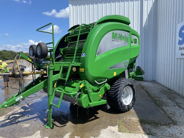 Image of McHale V8 950 equipment image 2