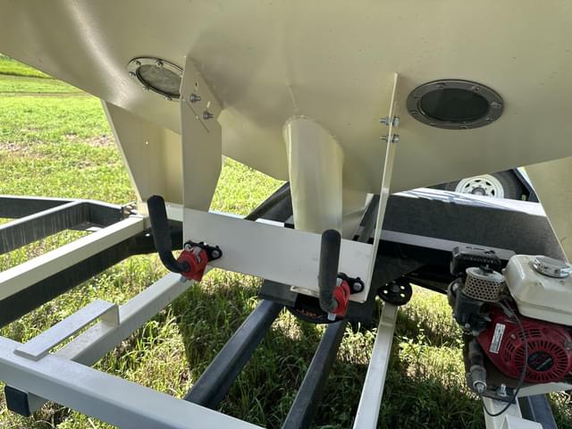 Image of Meridian 225RST equipment image 4