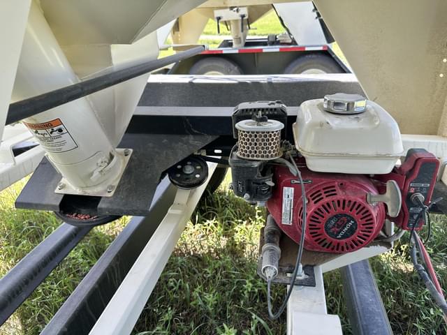 Image of Meridian 225RST equipment image 3