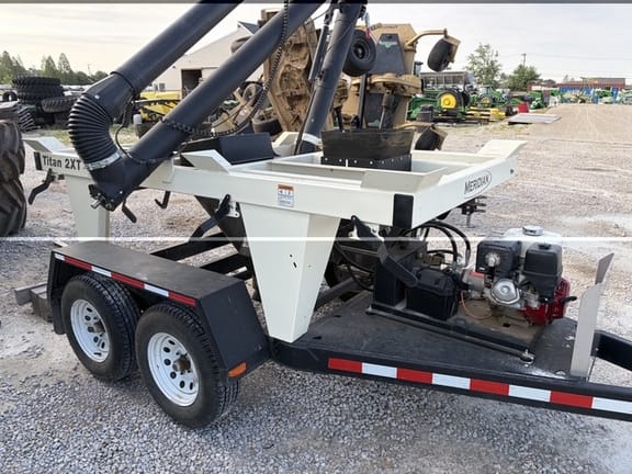 2021 Meridian Titan 2XT Equipment Image0