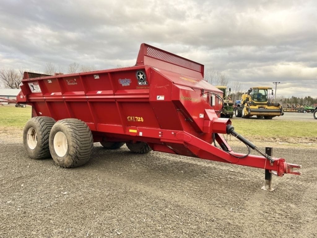 2021 Meyer SXI720 Equipment Image0