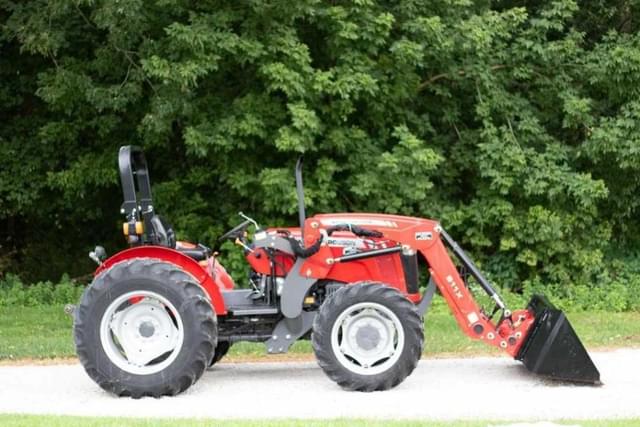 Image of Massey Ferguson 2605H equipment image 1