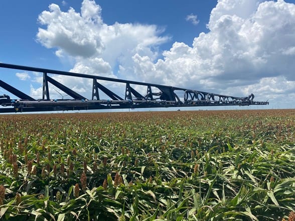 2021 Miller Nitro 7370 Equipment Image0