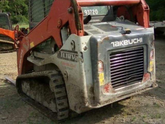 Image of Takeuchi TL10V2 equipment image 3