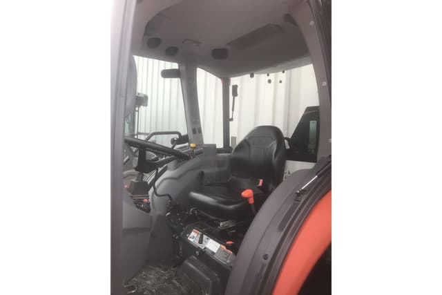 Image of Kubota MX5400 equipment image 4