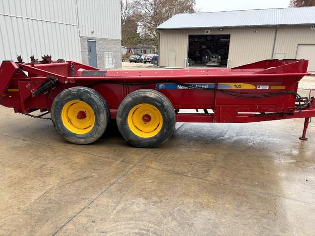 Image of New Holland 185 equipment image 2