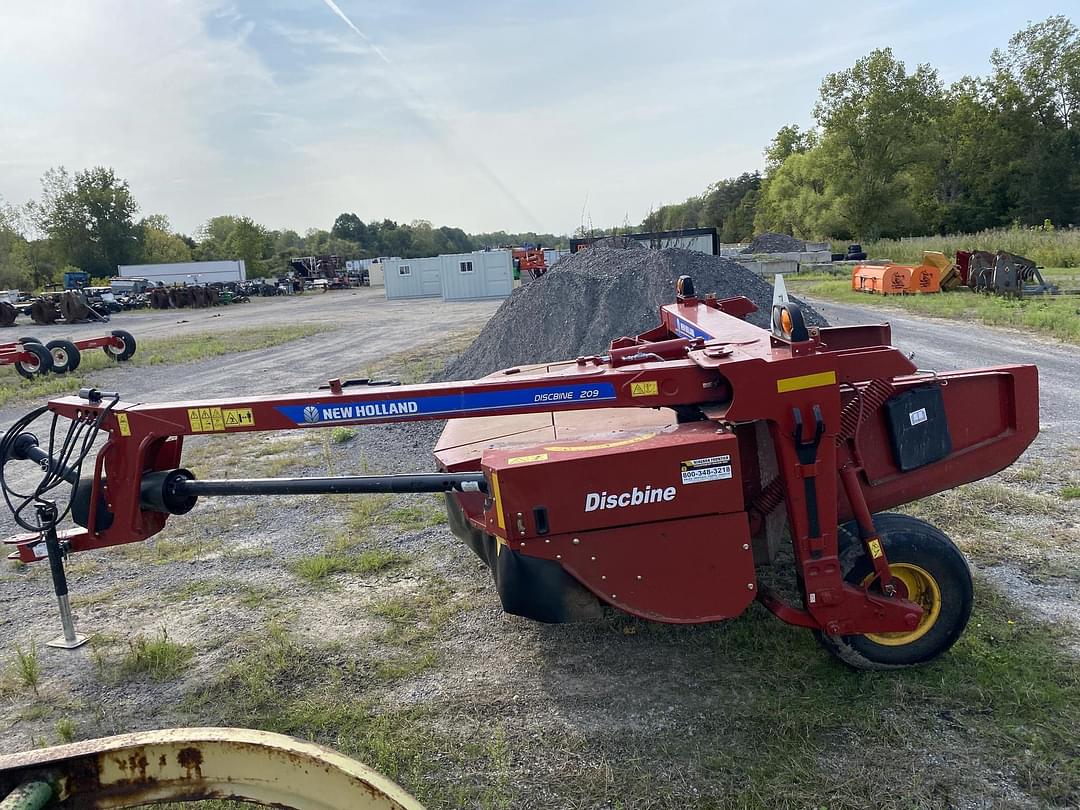 Image of New Holland Discbine 209 Primary image