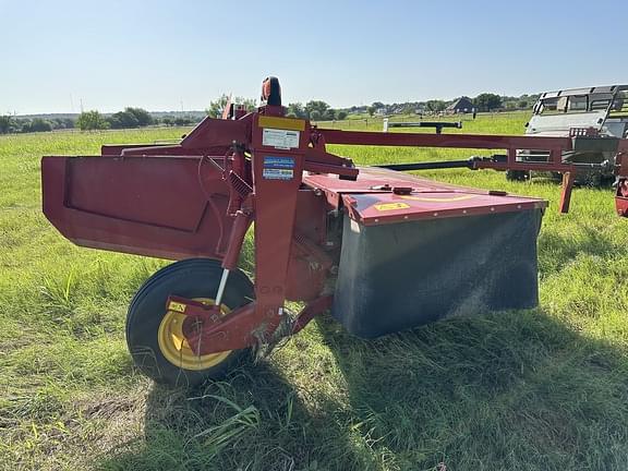 Image of New Holland 210 equipment image 3