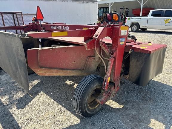 Image of New Holland 210 equipment image 4