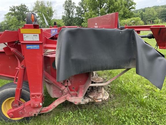Image of New Holland 210 equipment image 4
