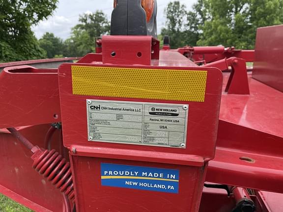 Image of New Holland 210 equipment image 1