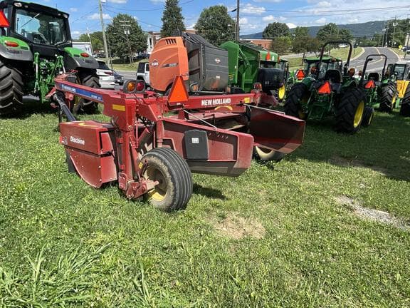 Image of New Holland 210 equipment image 2