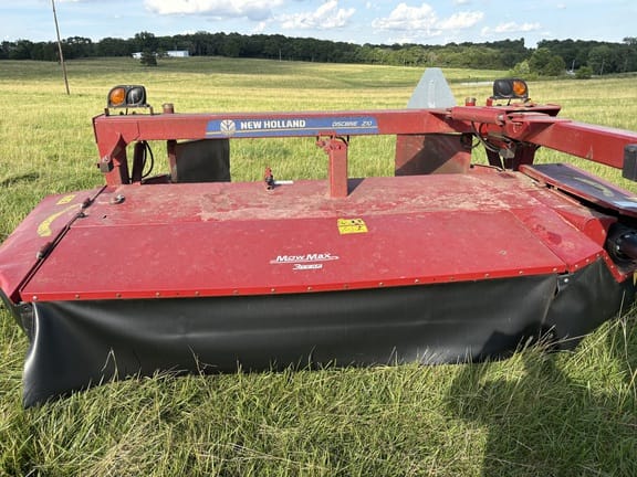 2021 New Holland 210 Equipment Image0