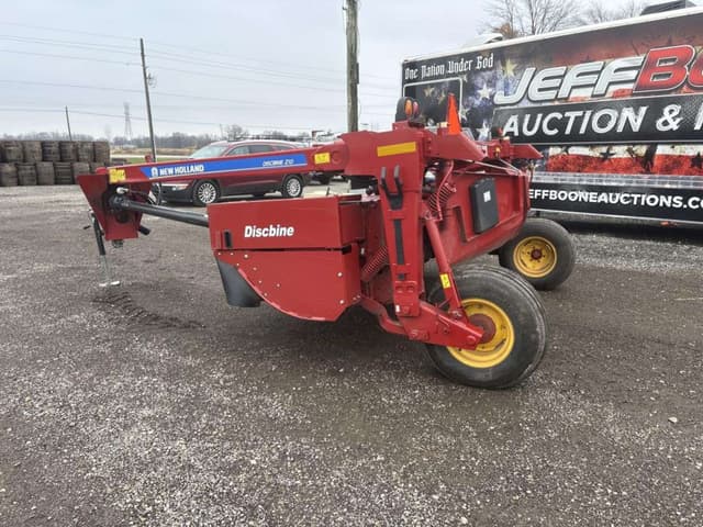 Image of New Holland 210 equipment image 1