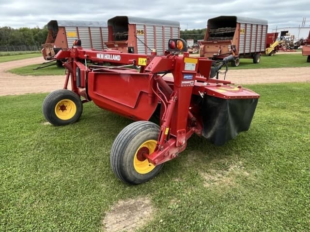 Image of New Holland 210 equipment image 4