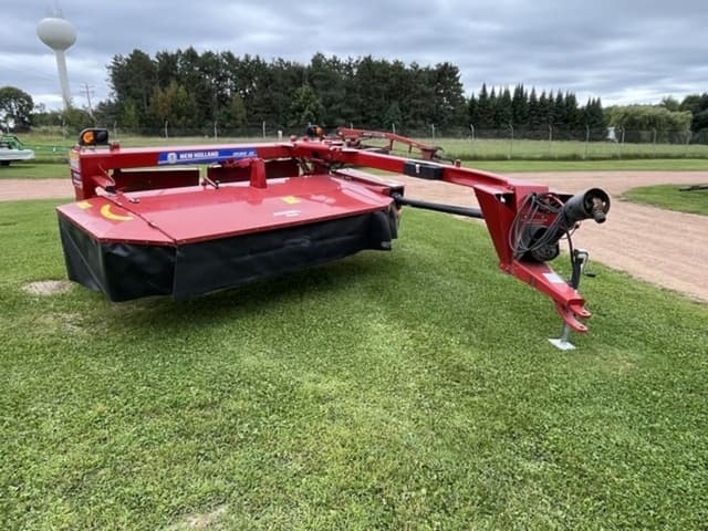 Image of New Holland 210 equipment image 2