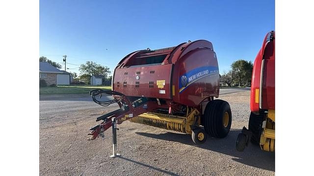 Image of New Holland RB560 Specialty Crop Plus equipment image 1