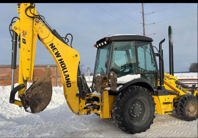 Image of New Holland B95C equipment image 2
