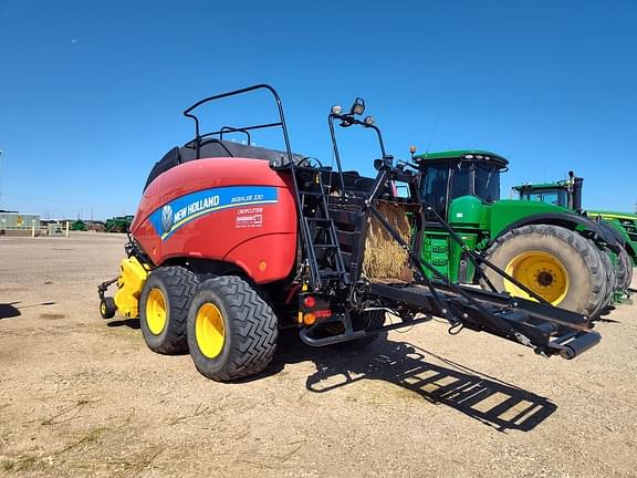 Image of New Holland Big Baler 330 equipment image 2