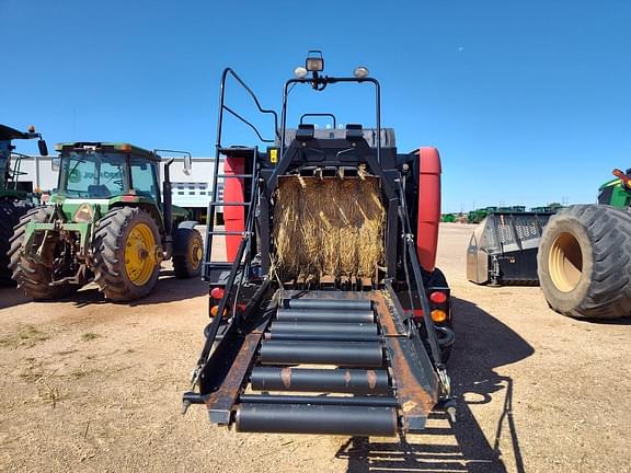 Image of New Holland Big Baler 330 equipment image 3