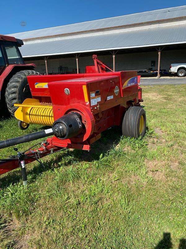 Image of New Holland BC5060 equipment image 3